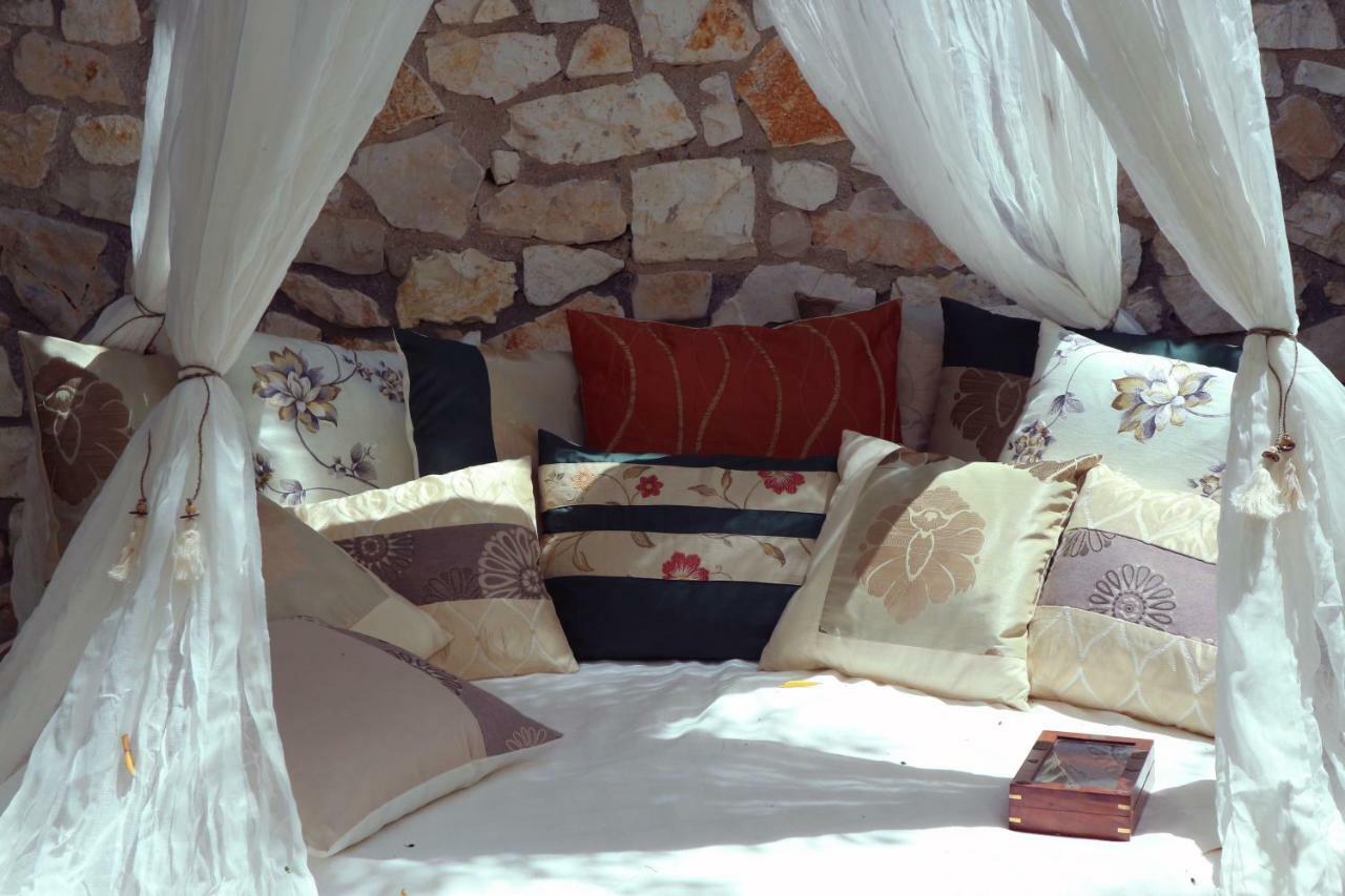 Opera House Paxos Hotell Gaios Eksteriør bilde